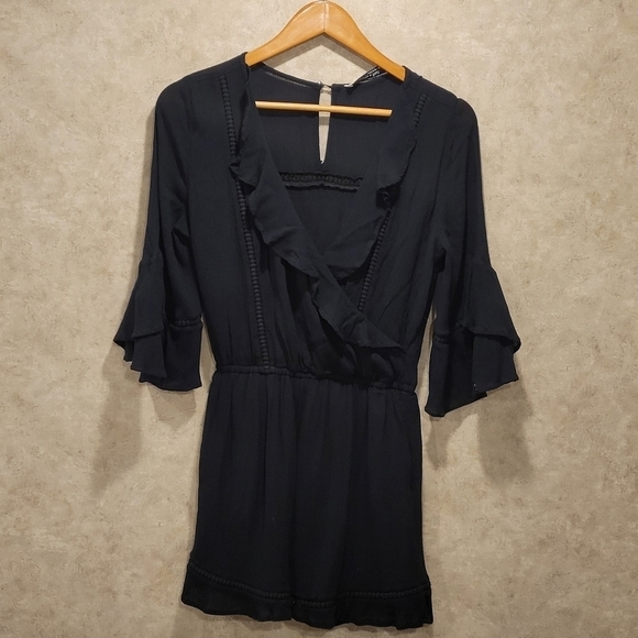 Abercrombie & Fitch SZ S Black Ruffled Deep V Neck Boho Romper Shorts Lined - Picture 3 of 14